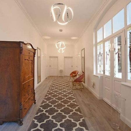 6,5 Luxury Room Apartment - Central Zwickau - 3 Bedrooms - 2 Bathrooms Ngoại thất bức ảnh