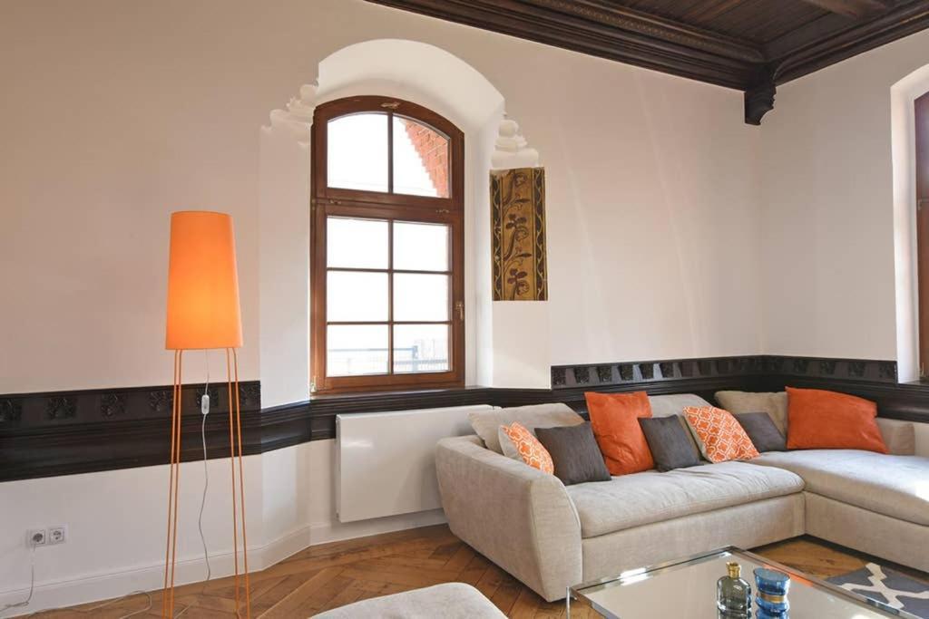 6,5 Luxury Room Apartment - Central Zwickau - 3 Bedrooms - 2 Bathrooms Ngoại thất bức ảnh